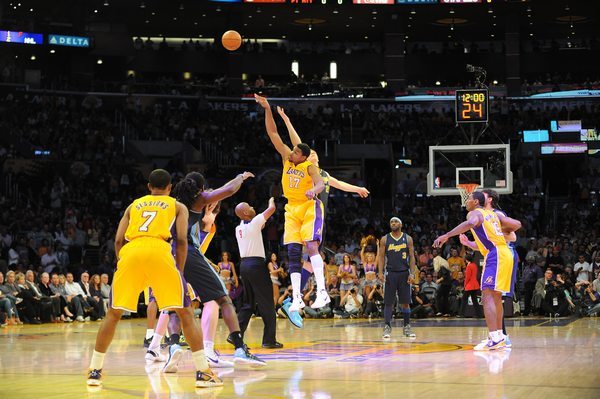 本赛季出场少于250分钟健康球员身价：恩德里克、萨内列前二